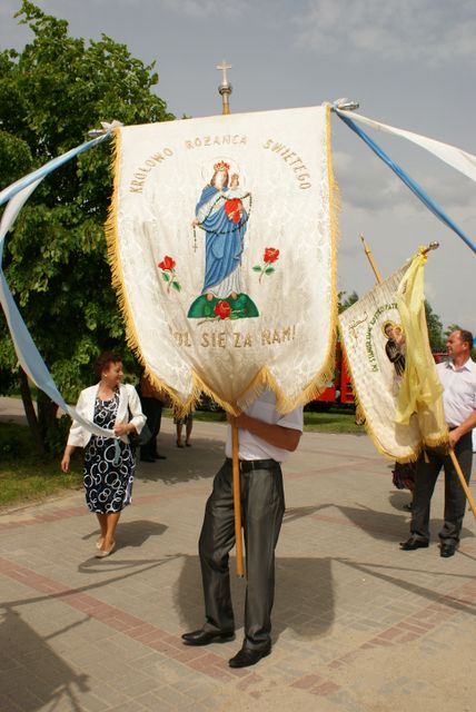 010.jpg