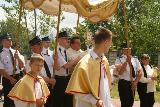 060.jpg