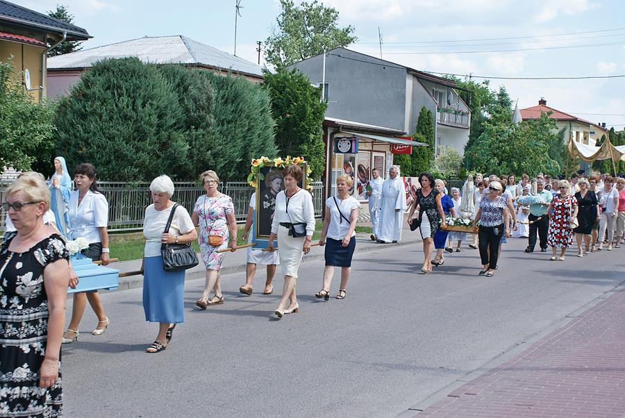 050.JPG